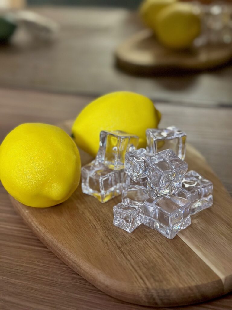 Lemon and Ice cubes